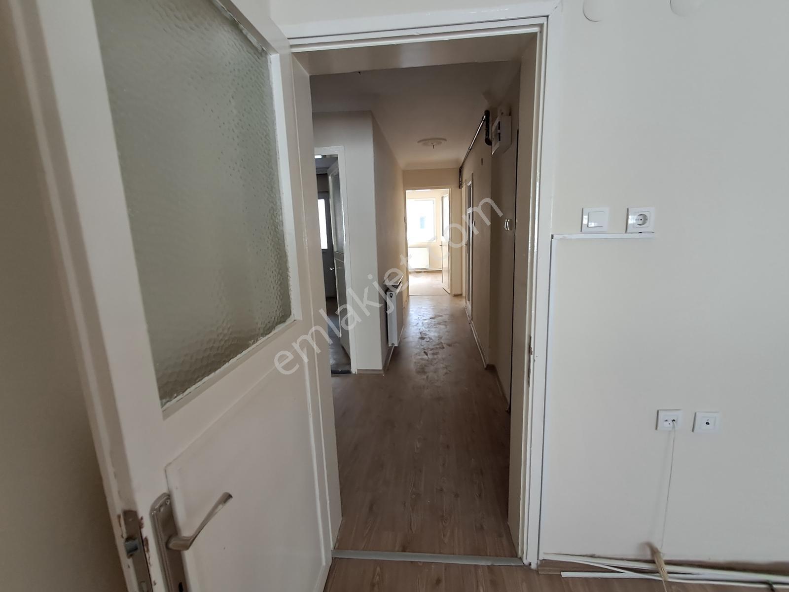 Bayraklı Osmangazi'de Muhteşem Lokasyonda Satılık 3+1 Daire — fotoğraf 23