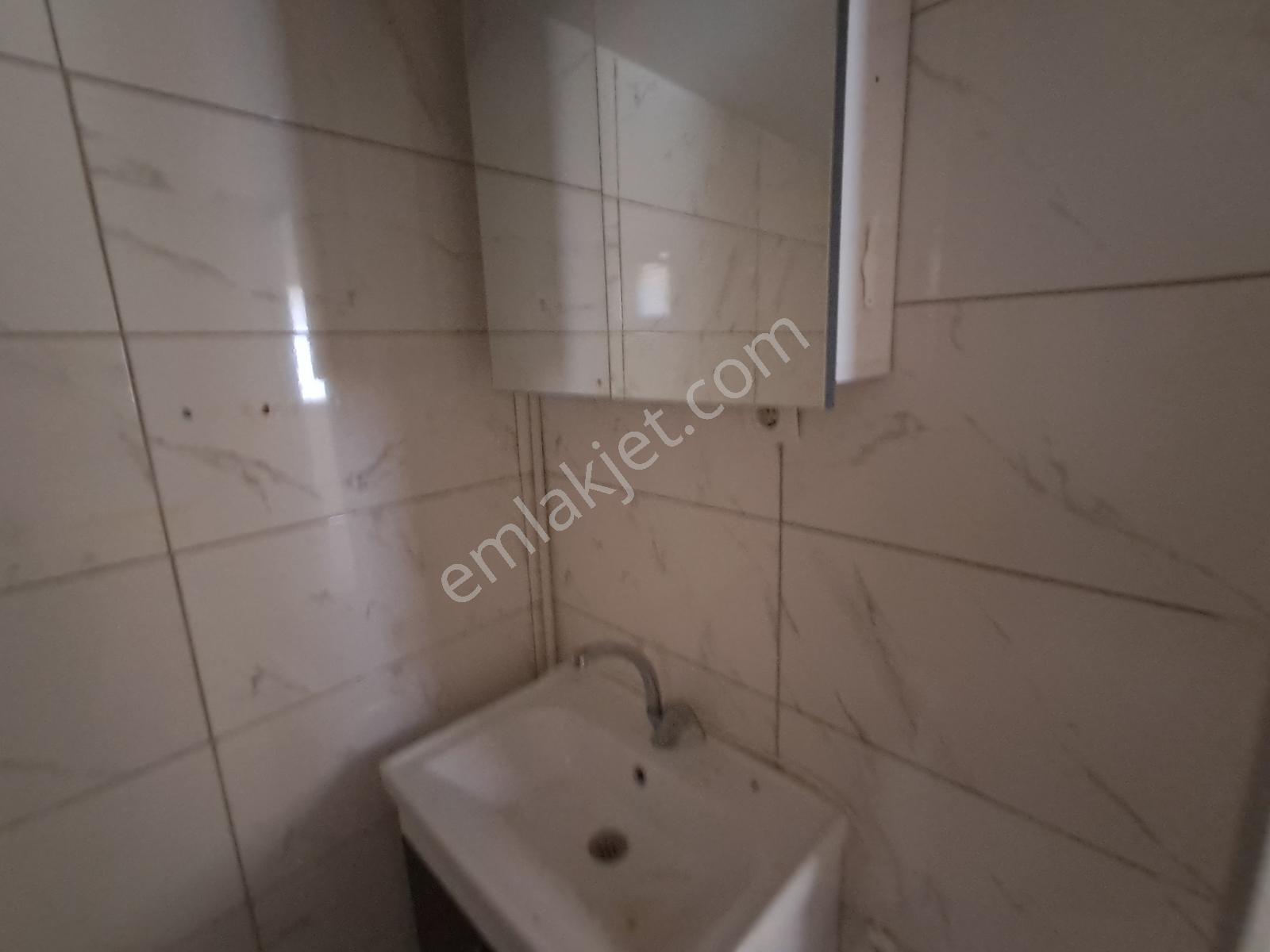 Bayraklı Osmangazi'de Muhteşem Lokasyonda Satılık 3+1 Daire — fotoğraf 27
