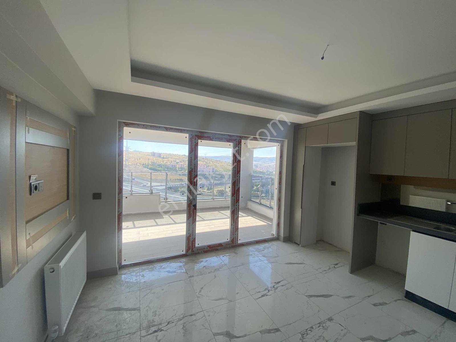 Törekent Serra Bulvar Site İçerisinde Satılık 2+1 — fotoğraf 8