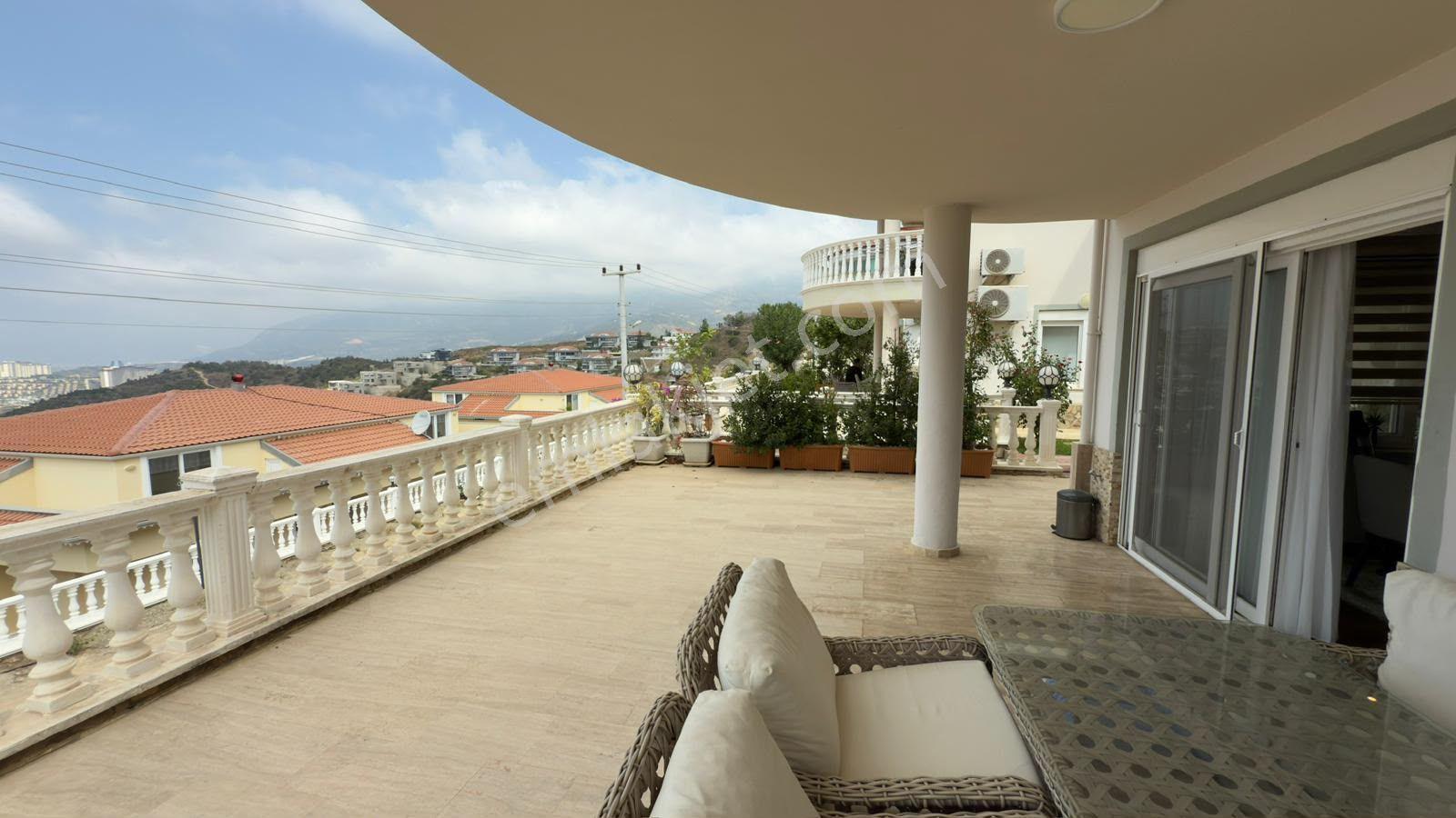 Alanya Kargıcak'ta Deniz Manzaralı Eşyalı 3+1 Villa — fotoğraf 9