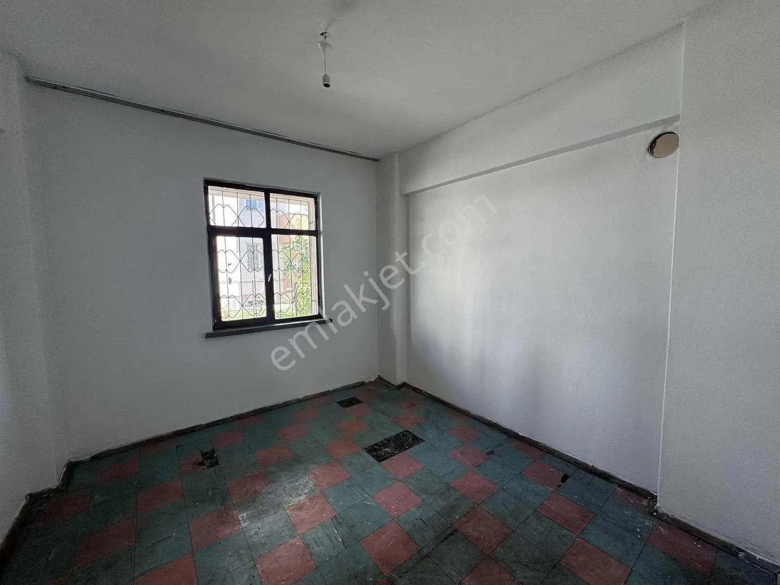 Aydınlıkevler Mahallesı'nde Satılık 3 + 1 Daıre — fotoğraf 9