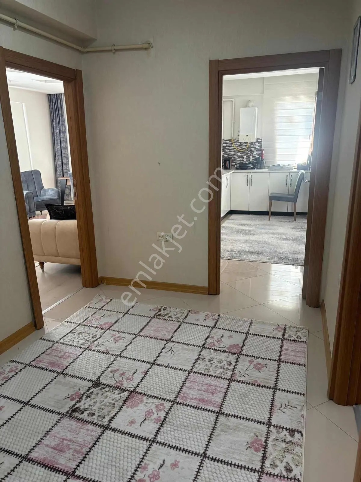 Hoca Ahmet Yesevi Mah Satılık Kiracılı Daire — fotoğraf 2