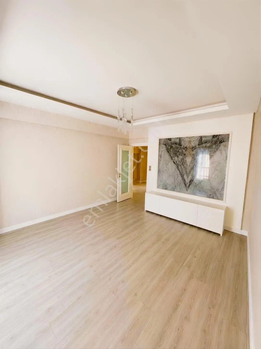 Köşk Mahallesinde Satılık Ultra Lüks Geniş Daire Sonnn — fotoğraf 3