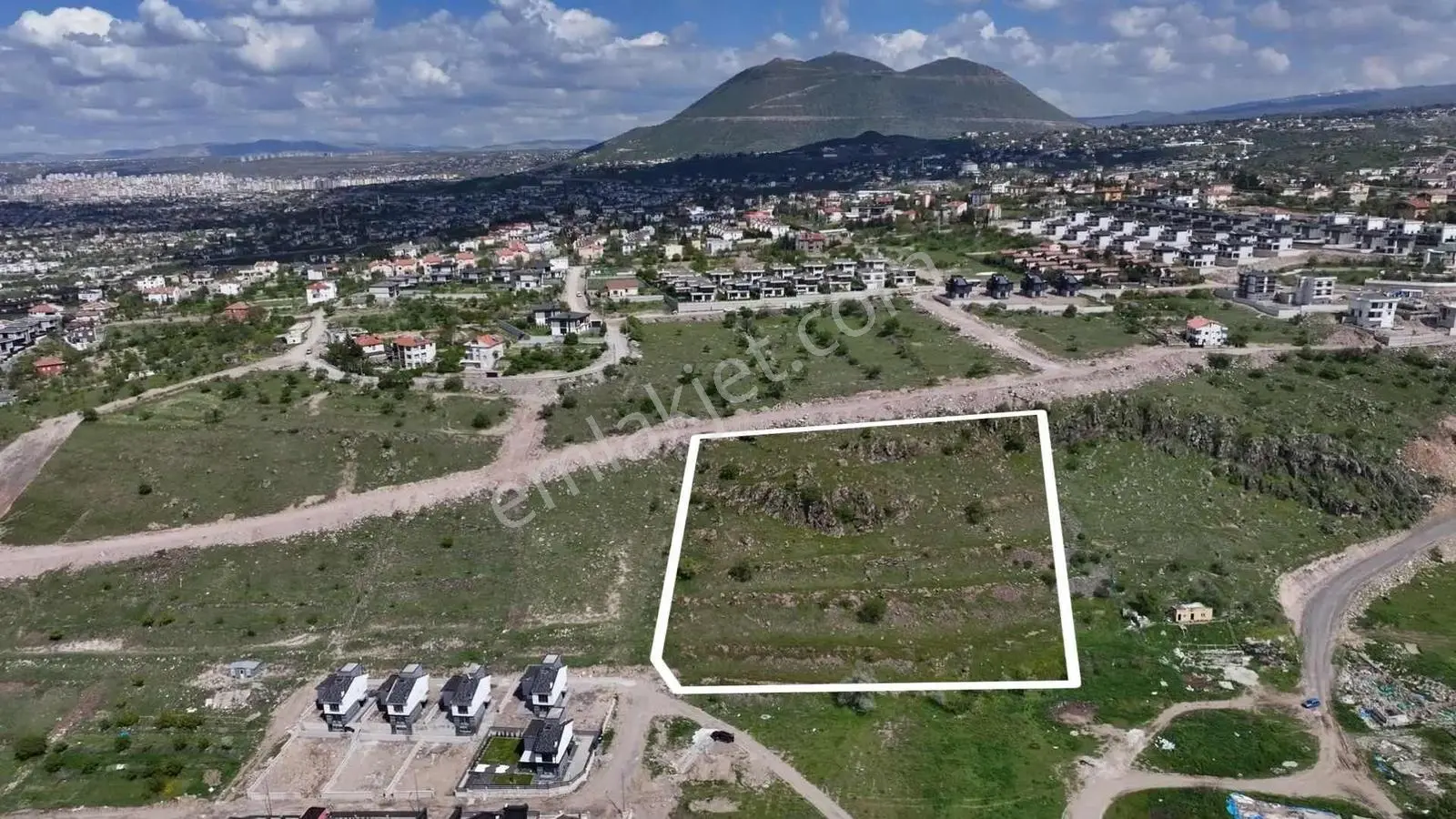 Becen Mah Satılık Tek Tapu Villa Parseli — fotoğraf 2