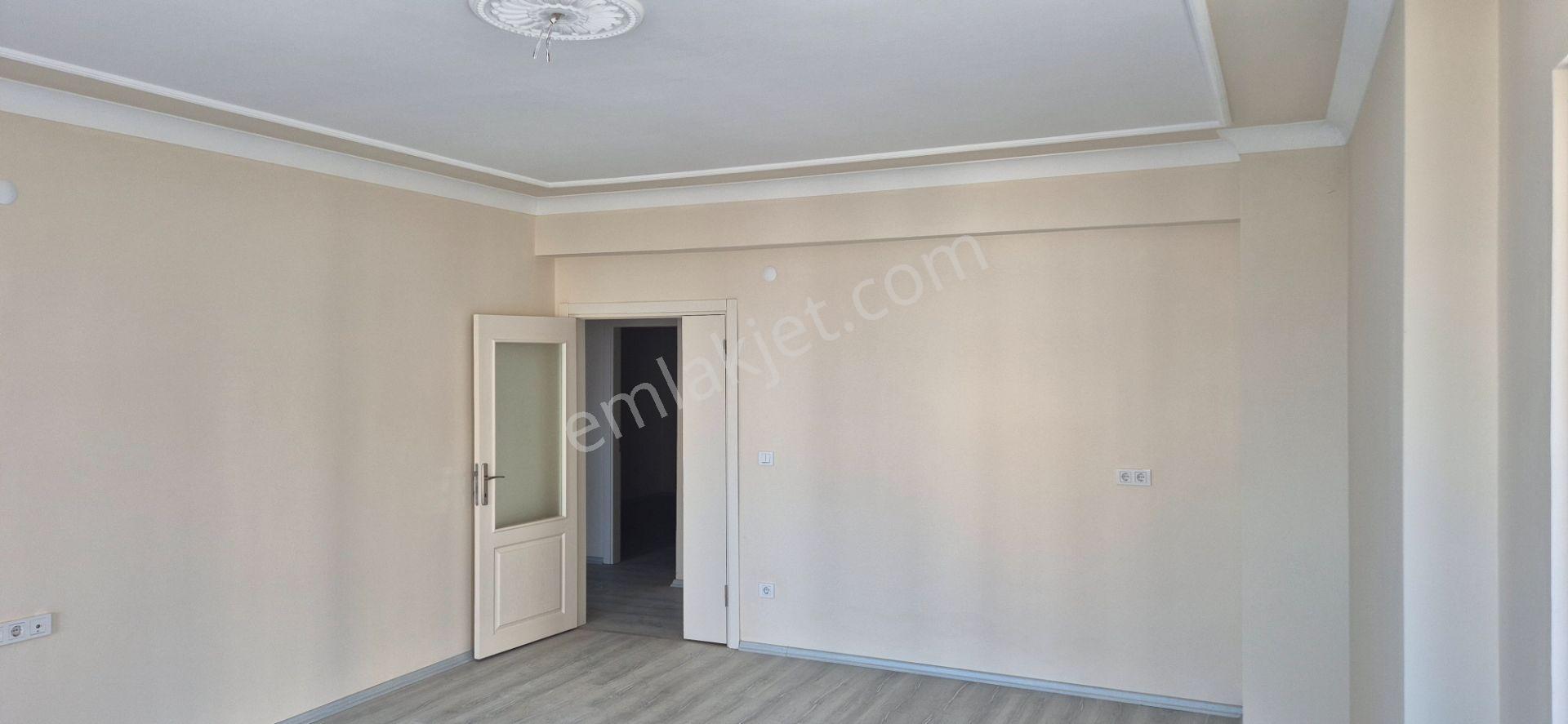 Öztürkler Gayrimenkulden Trabzon Akçaabat Yaylacık Mahallesi Akçaabat Caddesi No 114 Te 3+1 128 M — fotoğraf 8