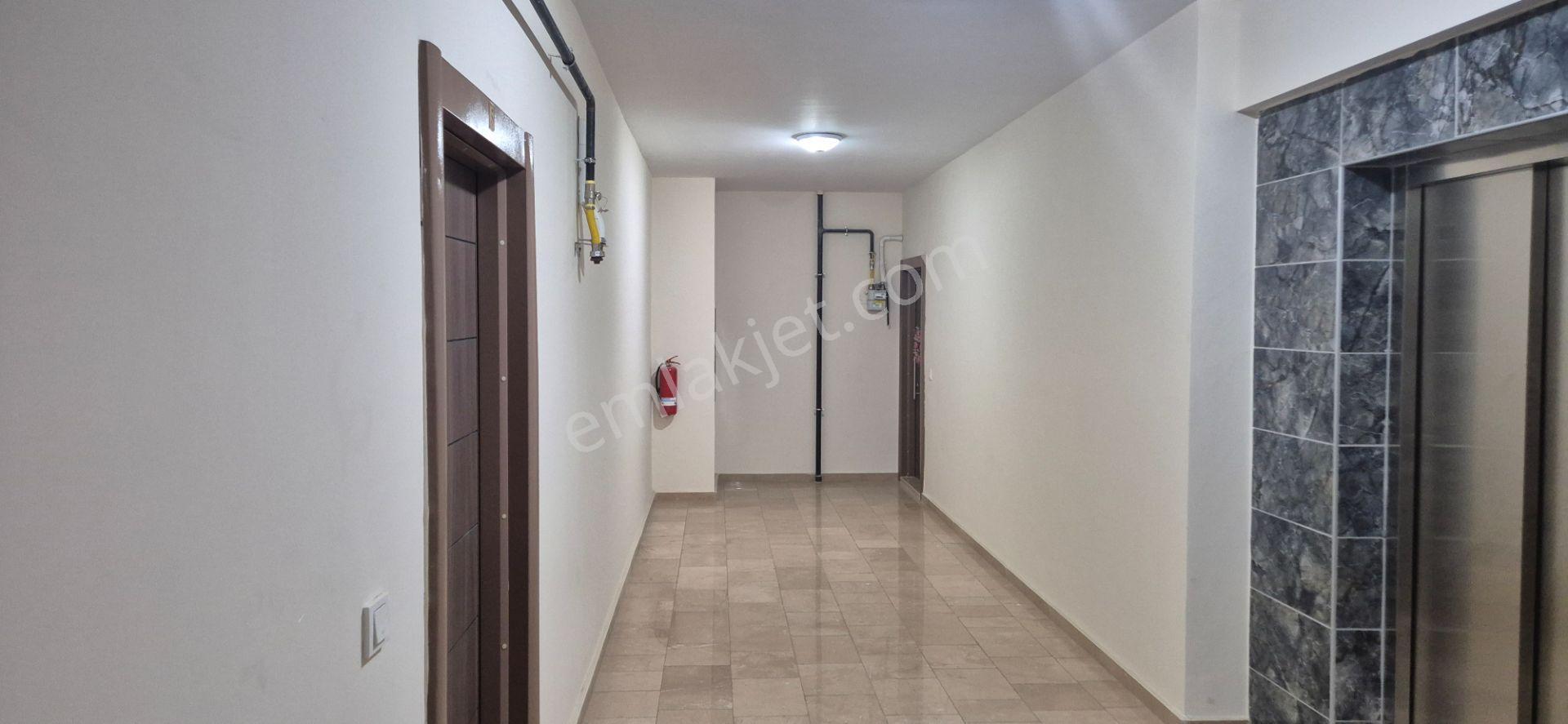 Öztürkler Gayrimenkulden Trabzon Akçaabat Yaylacık Mahallesi Akçaabat Caddesi No 114 Te 3+1 128 M — fotoğraf 11