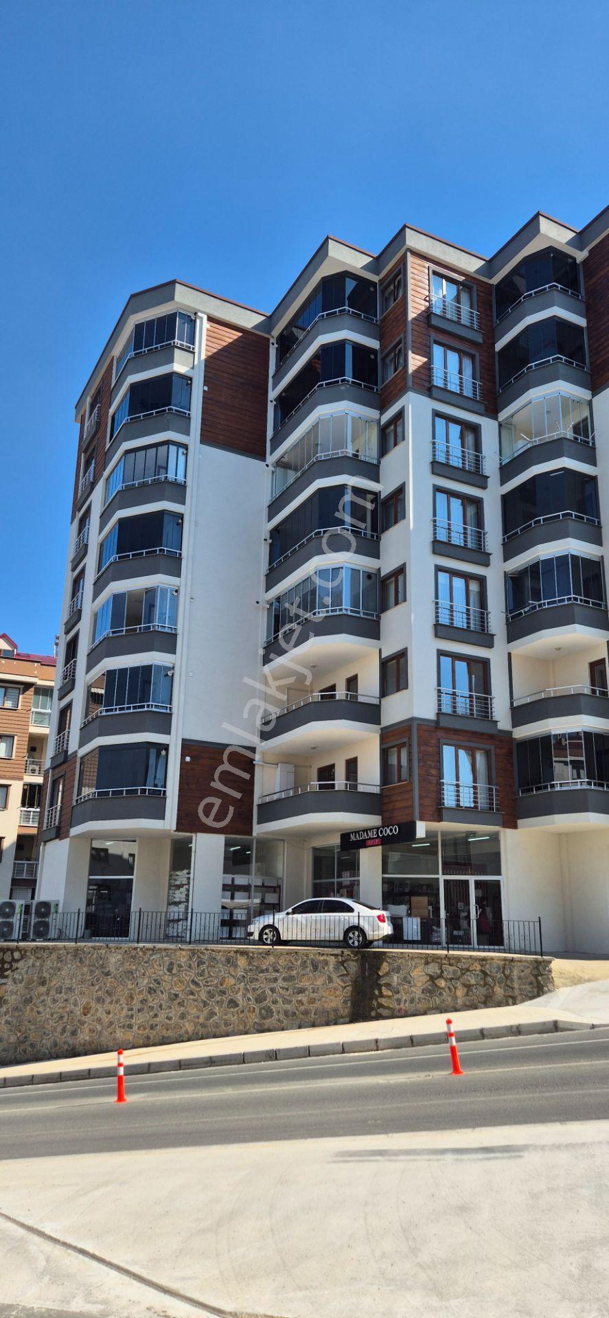 Öztürkler Gayrimenkulden Trabzon Akçaabat Yaylacık Mahallesi Akçaabat Caddesi No 114 Te 3+1 128 M — fotoğraf 31