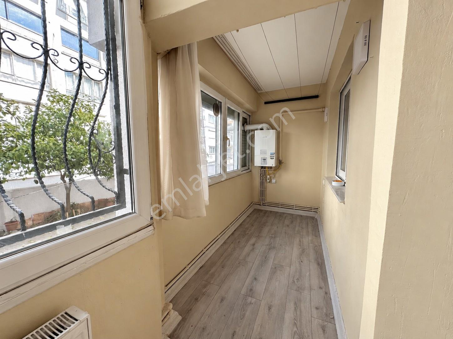 İzmir Demokrasi Üni Yakını | Merkezi | Masrafsız | Otoparklı 2+1 — fotoğraf 2
