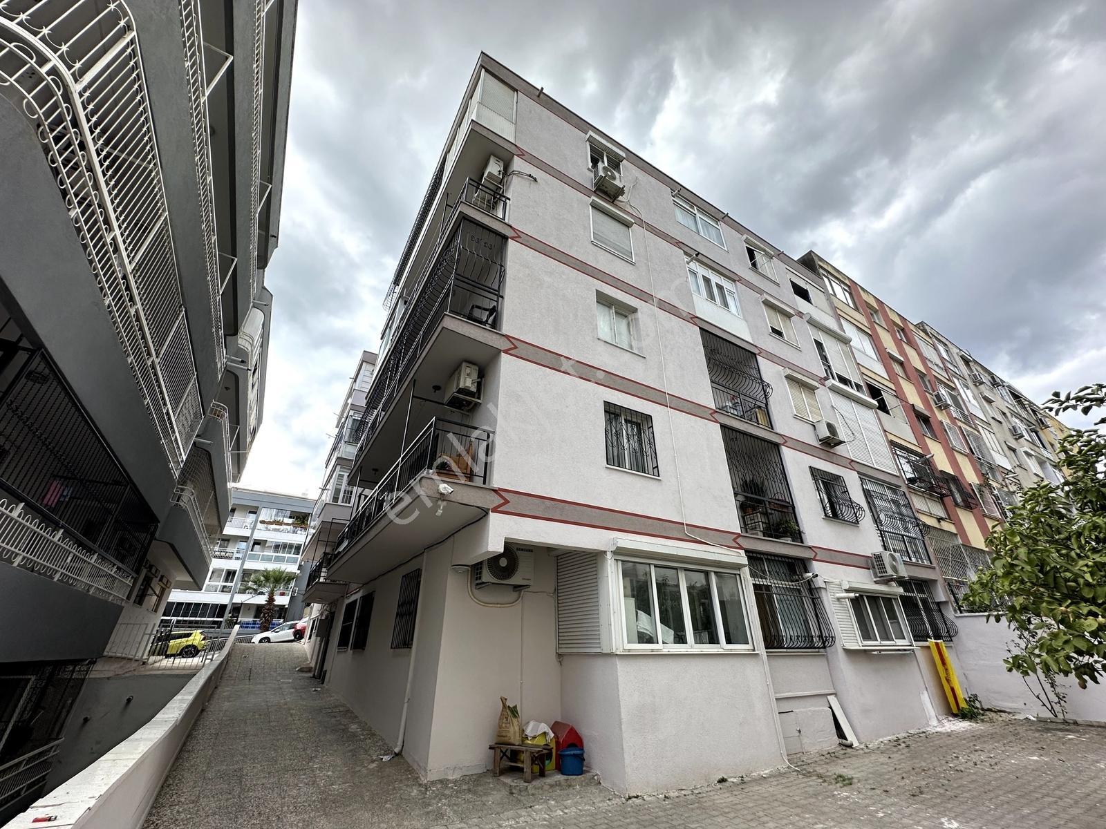 İzmir Demokrasi Üni Yakını | Merkezi | Masrafsız | Otoparklı 2+1 — fotoğraf 28