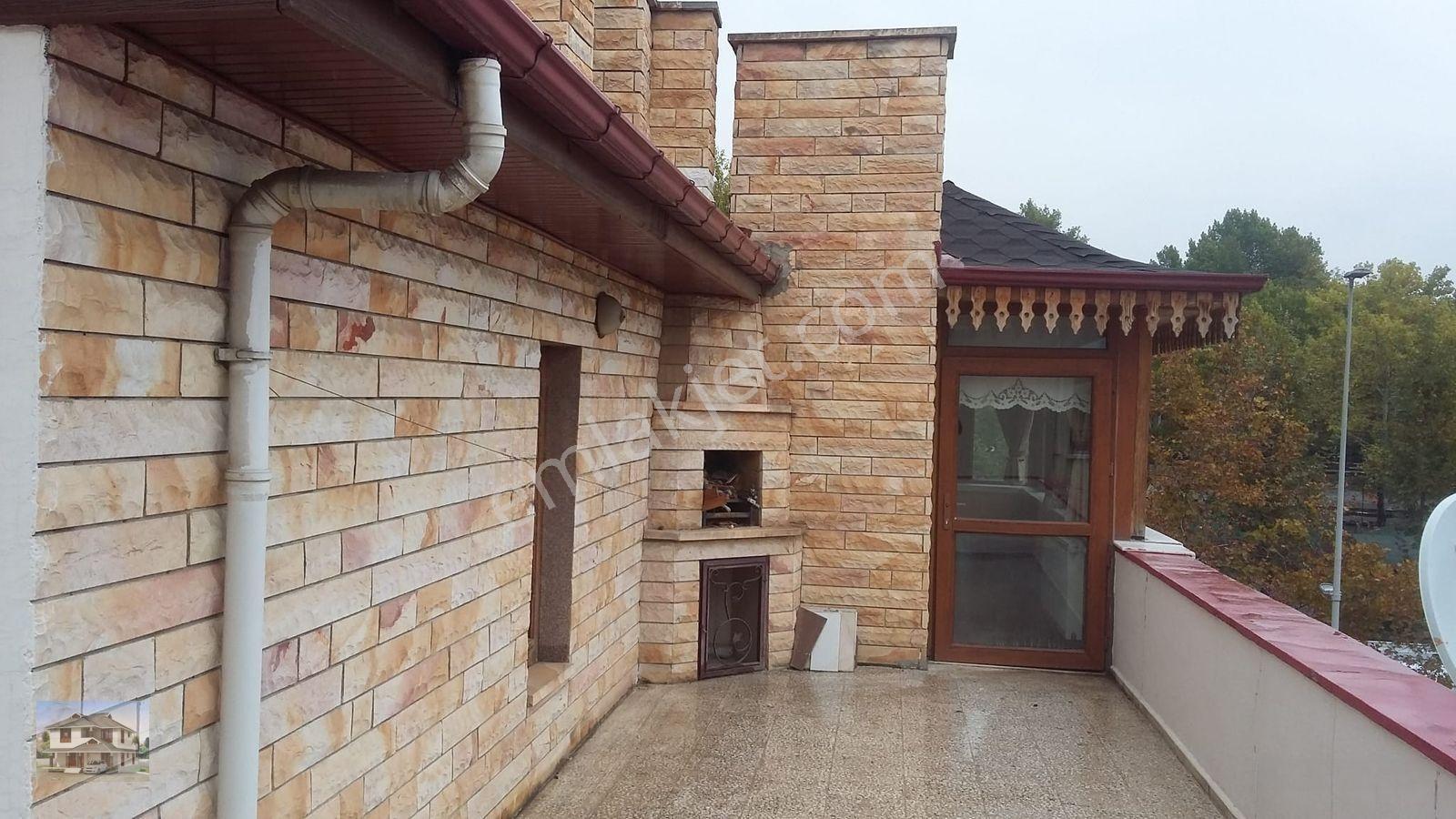 Genç Emlaktan Aydınlıkevlerde Altınpark Manzaralı Teras Full Yapılı 2+1 Satılık Daire — fotoğraf 23