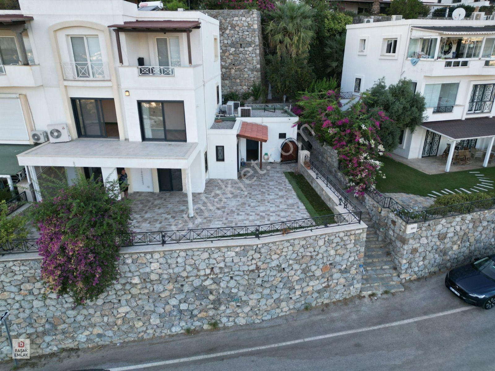 Bodrum Oasis Avm Lokasyonu Satılık Dubleks Ev