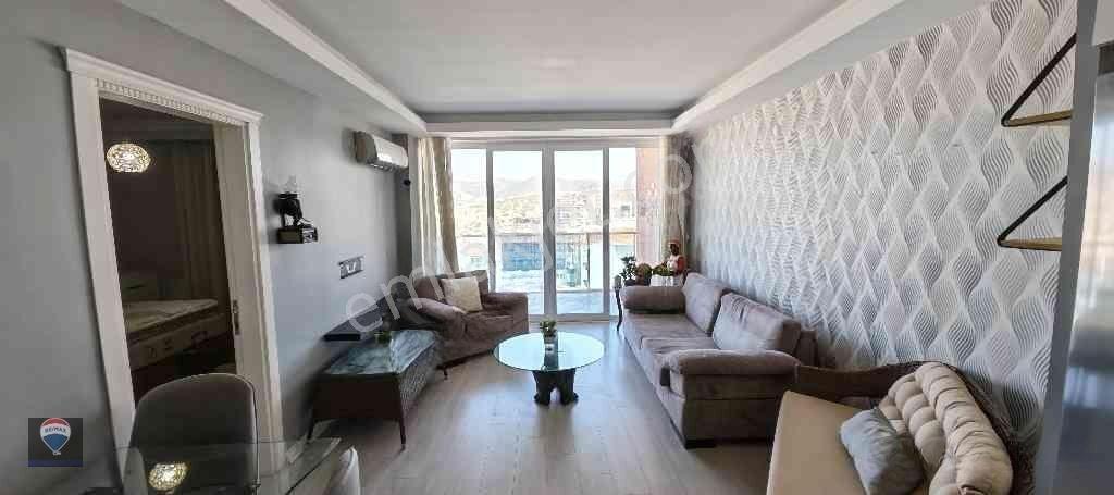 Kuşadası’nda 2016 Yapımı 2+1 | 2 Banyo | Balkonlu | Doğalgaz Kombili — fotoğraf 3