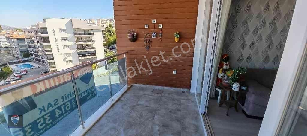 Kuşadası’nda 2016 Yapımı 2+1 | 2 Banyo | Balkonlu | Doğalgaz Kombili — fotoğraf 16