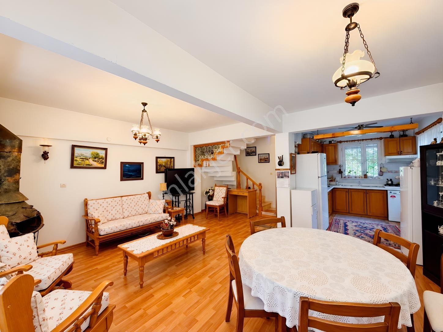 Turyaptan K.kuyuda Denize 100metre Geniş Bahçe Kullanımlı Villa — fotoğraf 3