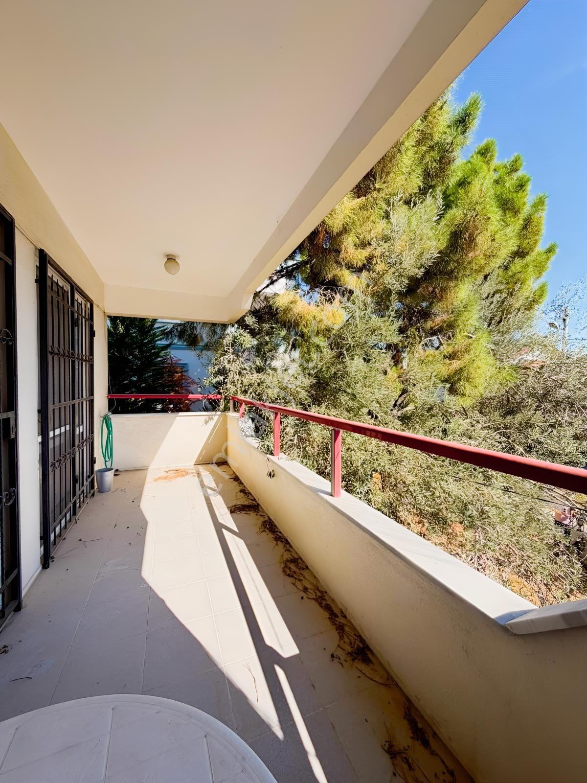Turyaptan K.kuyuda Denize 100metre Geniş Bahçe Kullanımlı Villa — fotoğraf 9