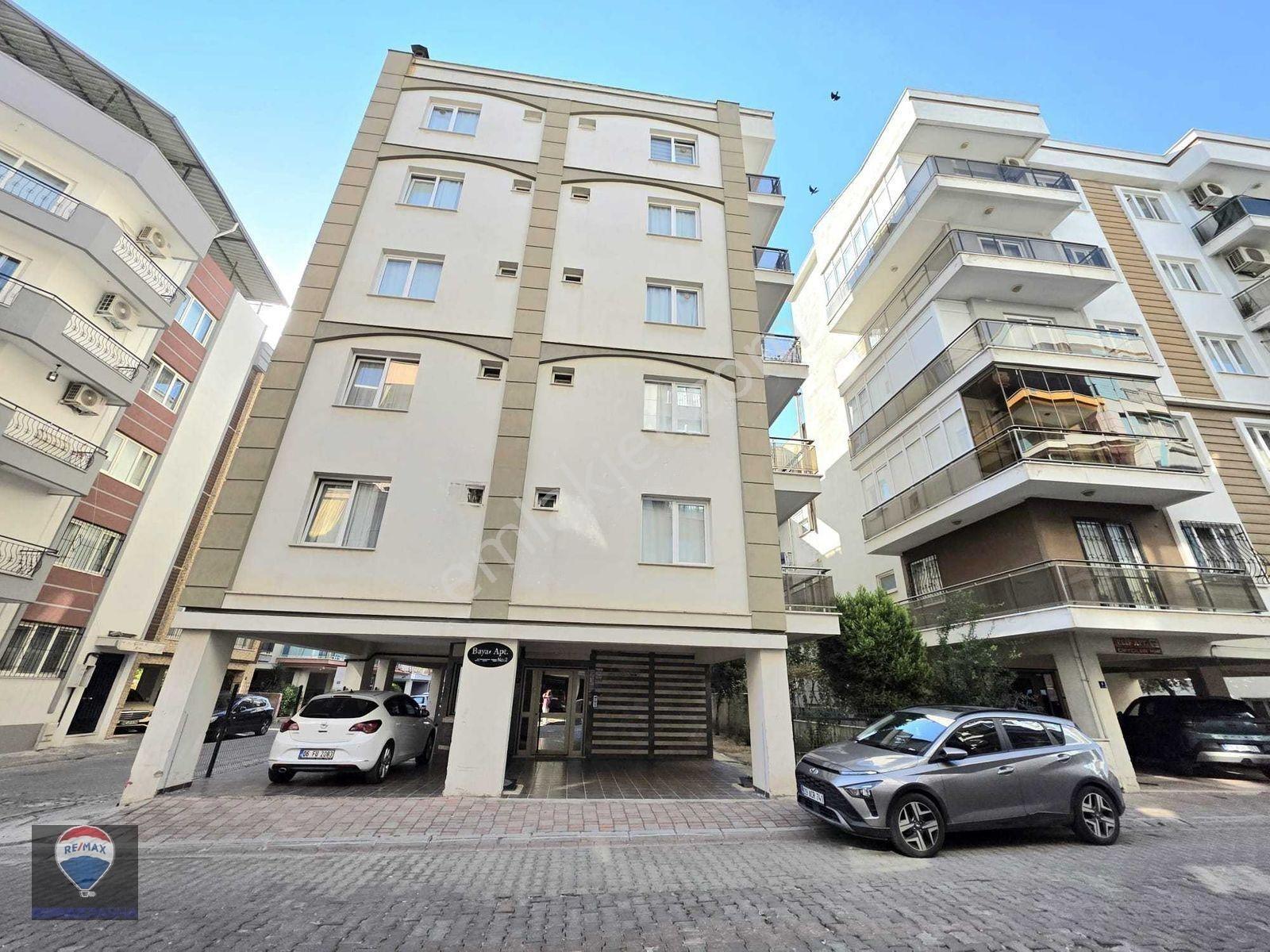 Efeler Mahallesinde 2+1 Satılık Ayrı Mutfaklı Yerden Isıtmalı Daire — fotoğraf 3