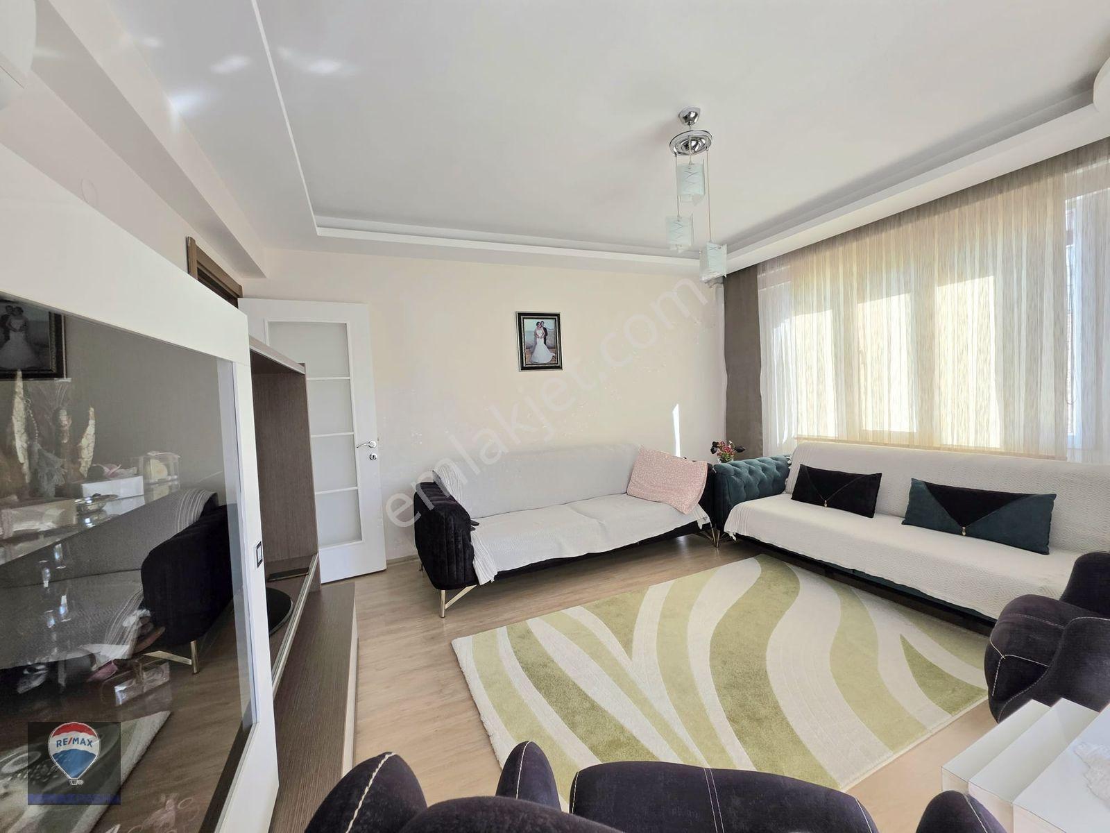 Efeler Mahallesinde 2+1 Satılık Ayrı Mutfaklı Yerden Isıtmalı Daire — fotoğraf 9