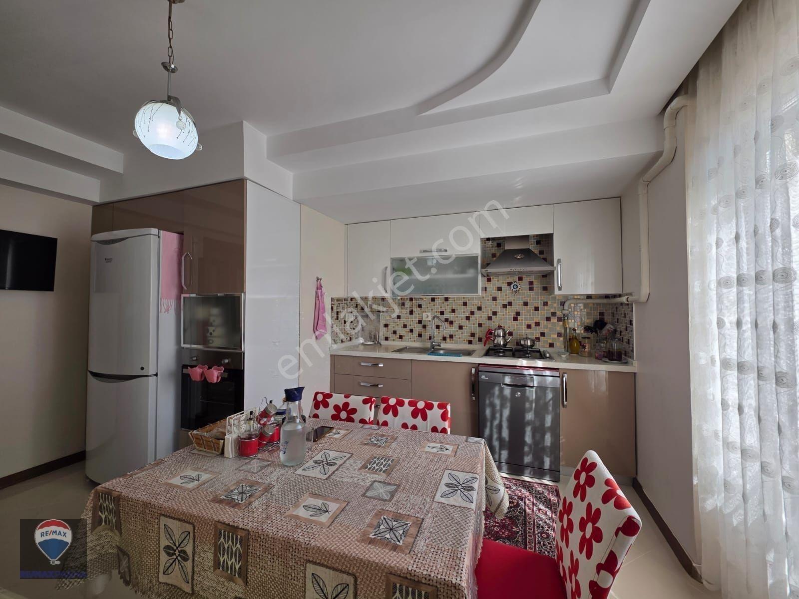 Efeler Mahallesinde 2+1 Satılık Ayrı Mutfaklı Yerden Isıtmalı Daire — fotoğraf 18