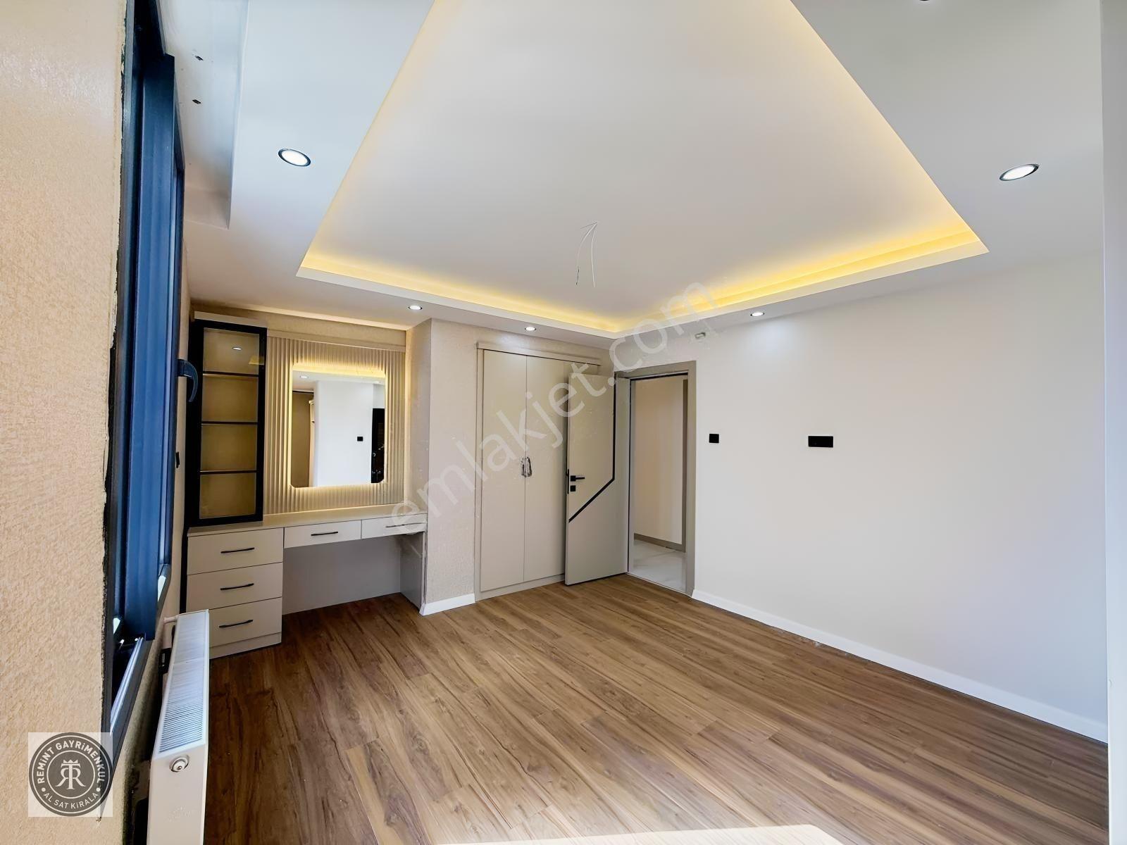 Kenan Evren Bul. Üzeri 4+1 Ultra Lüks Yapılı Geniş Peysajlı Site — fotoğraf 11