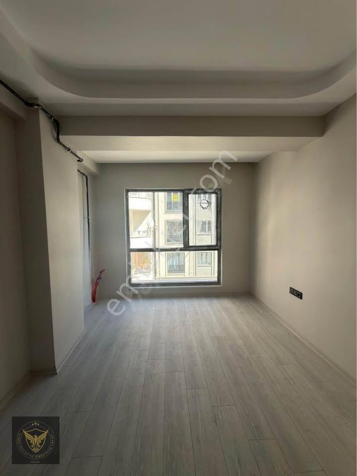 Esenyurt Cumhuriyet Mah Tüm Katılım Evlerine Uygun Metrobüse Yürüme Mesafesinde 1+1 Dairemiz — fotoğraf 4
