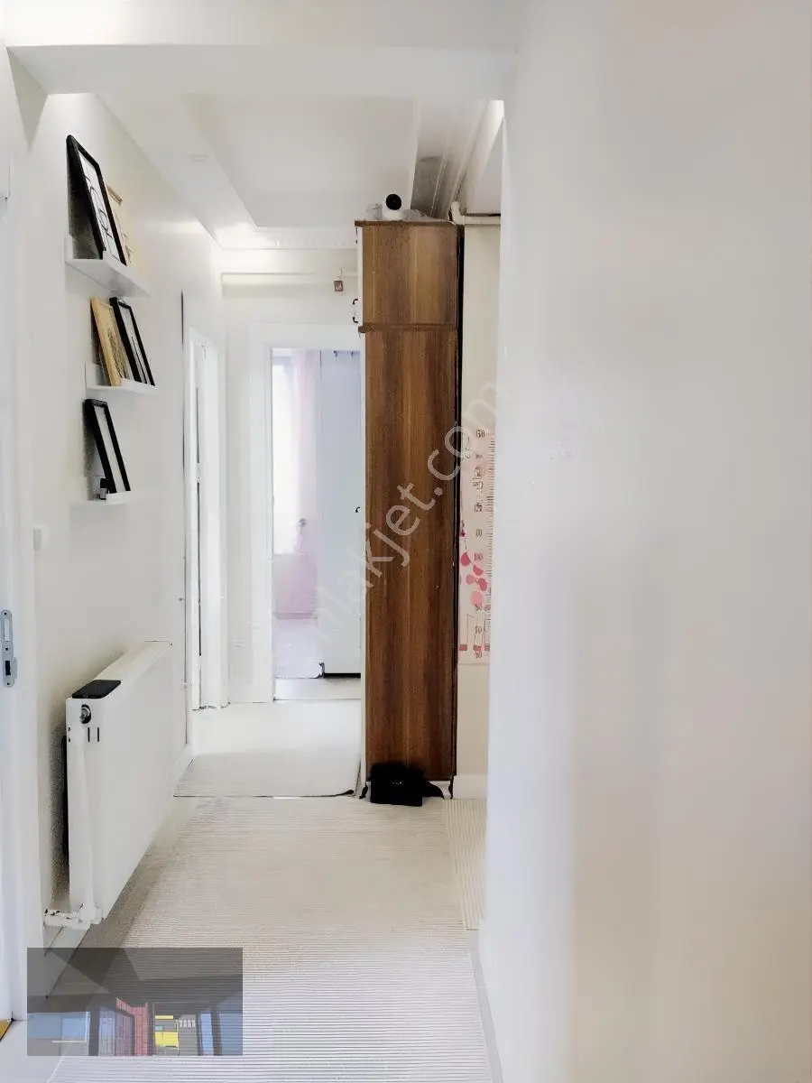 Metrobüse 12 Dakika Yürüme Mesafesinde 2+1 Satılık Ara Kat Daire — fotoğraf 8