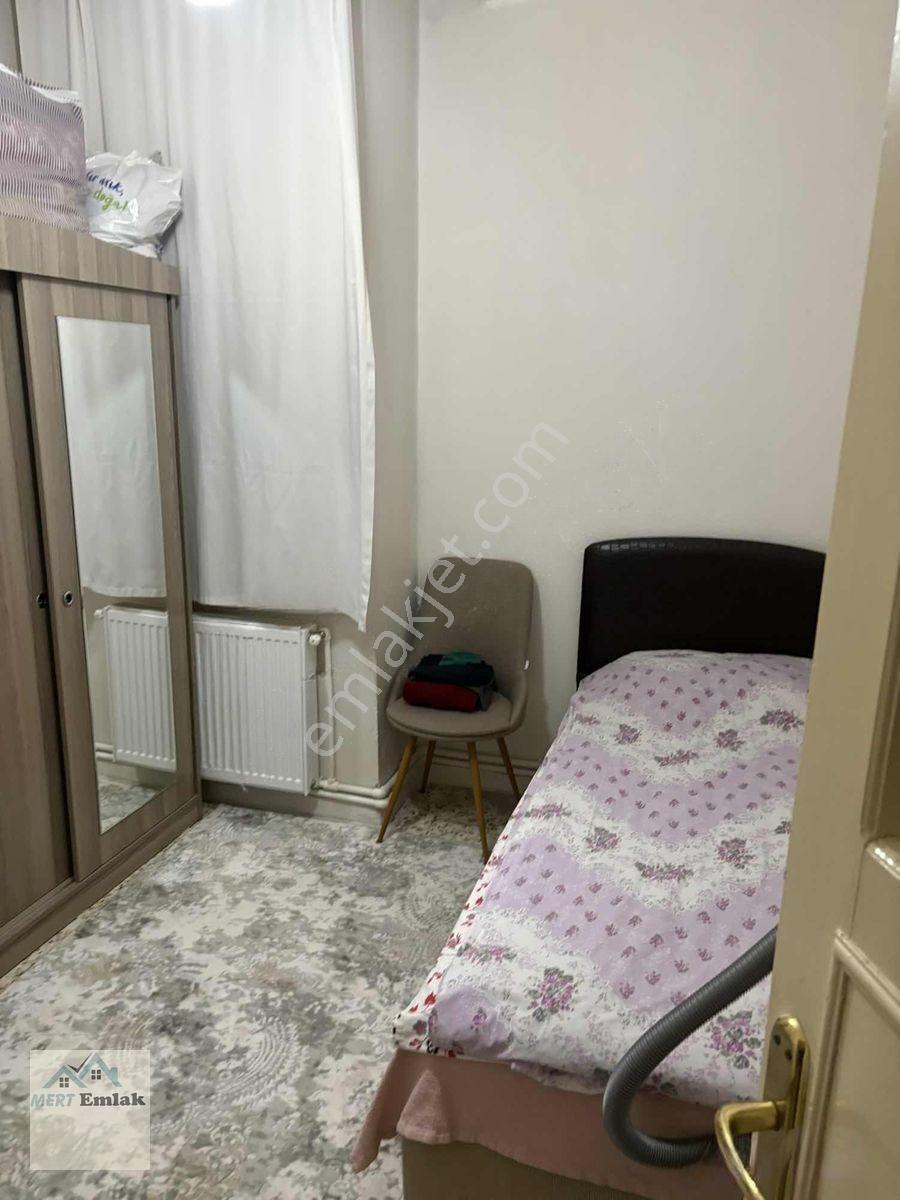 Mert Emlaktan 350 Evler Mahallesi 2+1 Satılık Dairemiz — fotoğraf 3