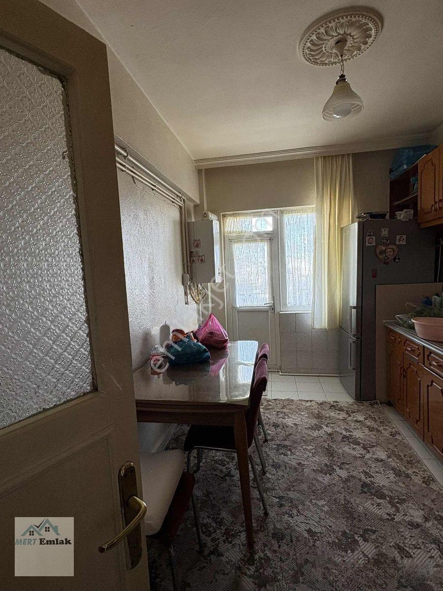 Mert Emlaktan 350 Evler Mahallesi 2+1 Satılık Dairemiz — fotoğraf 13
