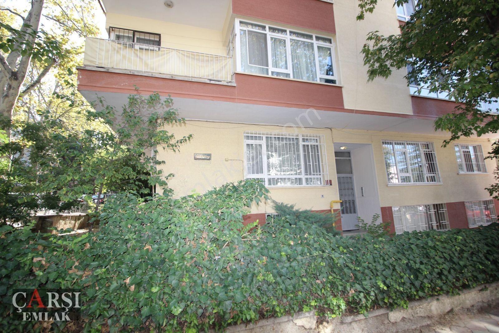 Çarşı"Dan Köşe Başı Yüksek Giriş Ön Cephe Konsept 2+1 Daire