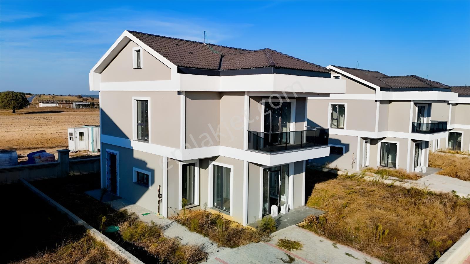 İstanbul Silivri Balaban Da Site İçerisinde Satılık Sıfır Villa — fotoğraf 8