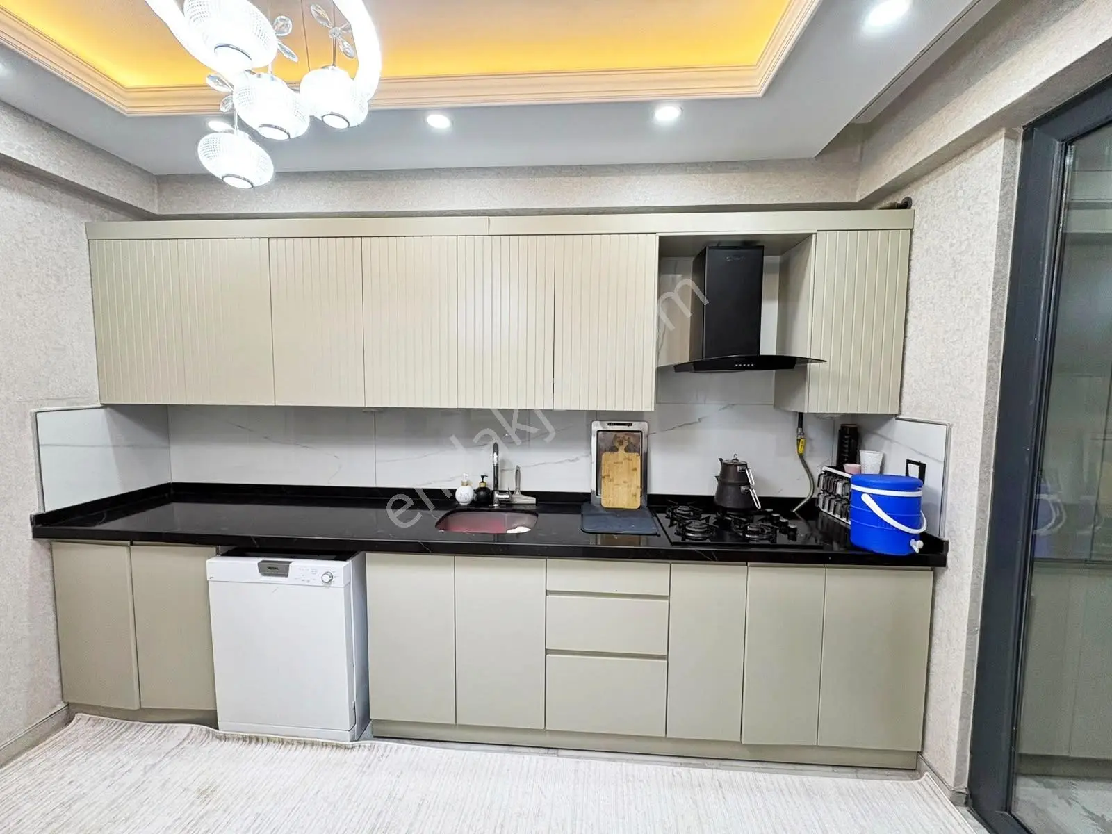 Alpaslan'da Park Yakını Site İçi Bakmlı Cam Balkon Yer.ısıtma2+1 — fotoğraf 18