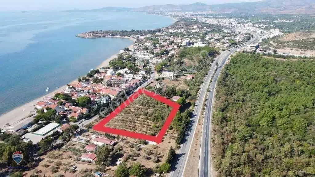 İzmir Gümüldür’de Denize 50 Metre Mesafede Satılık Termal Turizm İmarlı 6902 M2 Arsa — fotoğraf 2