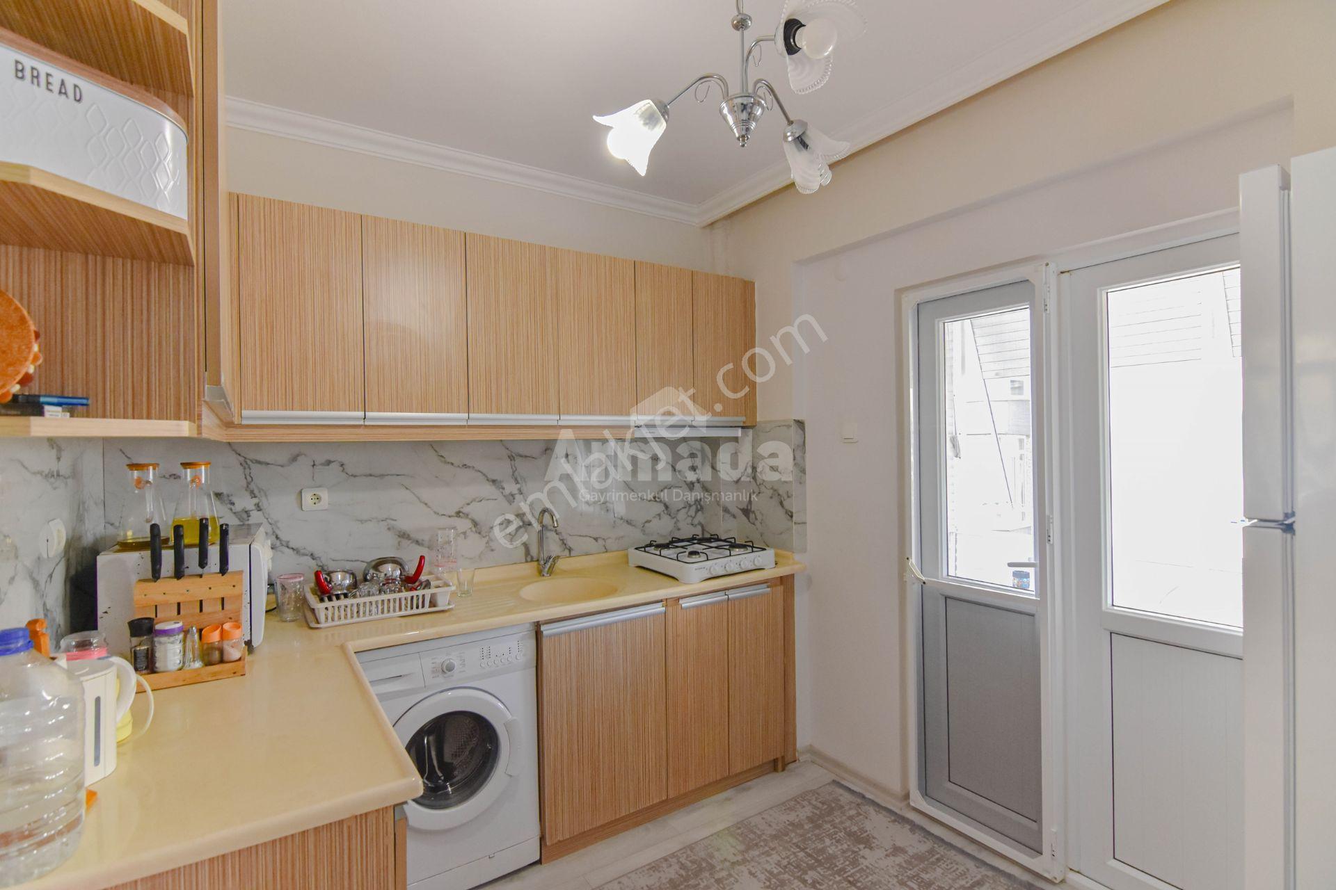 Aydının Kuşadası İlçesi Kadınlar Denizinde Satılık 2+1 Daire — fotoğraf 6