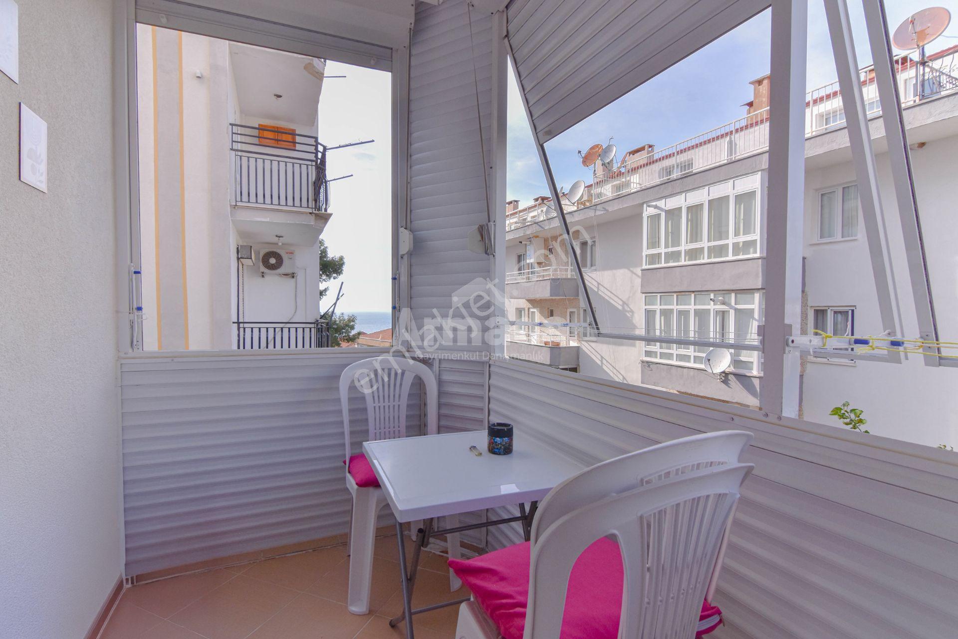 Aydının Kuşadası İlçesi Kadınlar Denizinde Satılık 2+1 Daire — fotoğraf 9