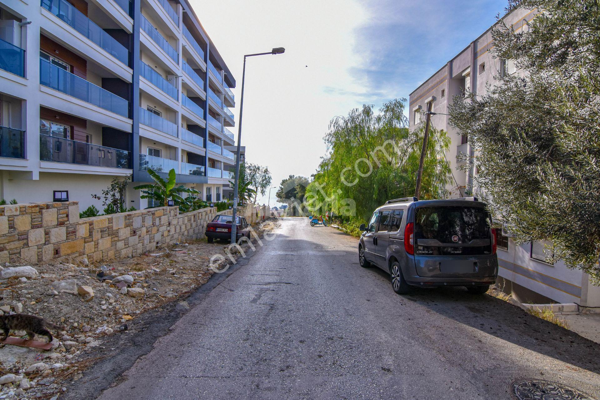 Aydının Kuşadası İlçesi Kadınlar Denizinde Satılık 2+1 Daire — fotoğraf 18