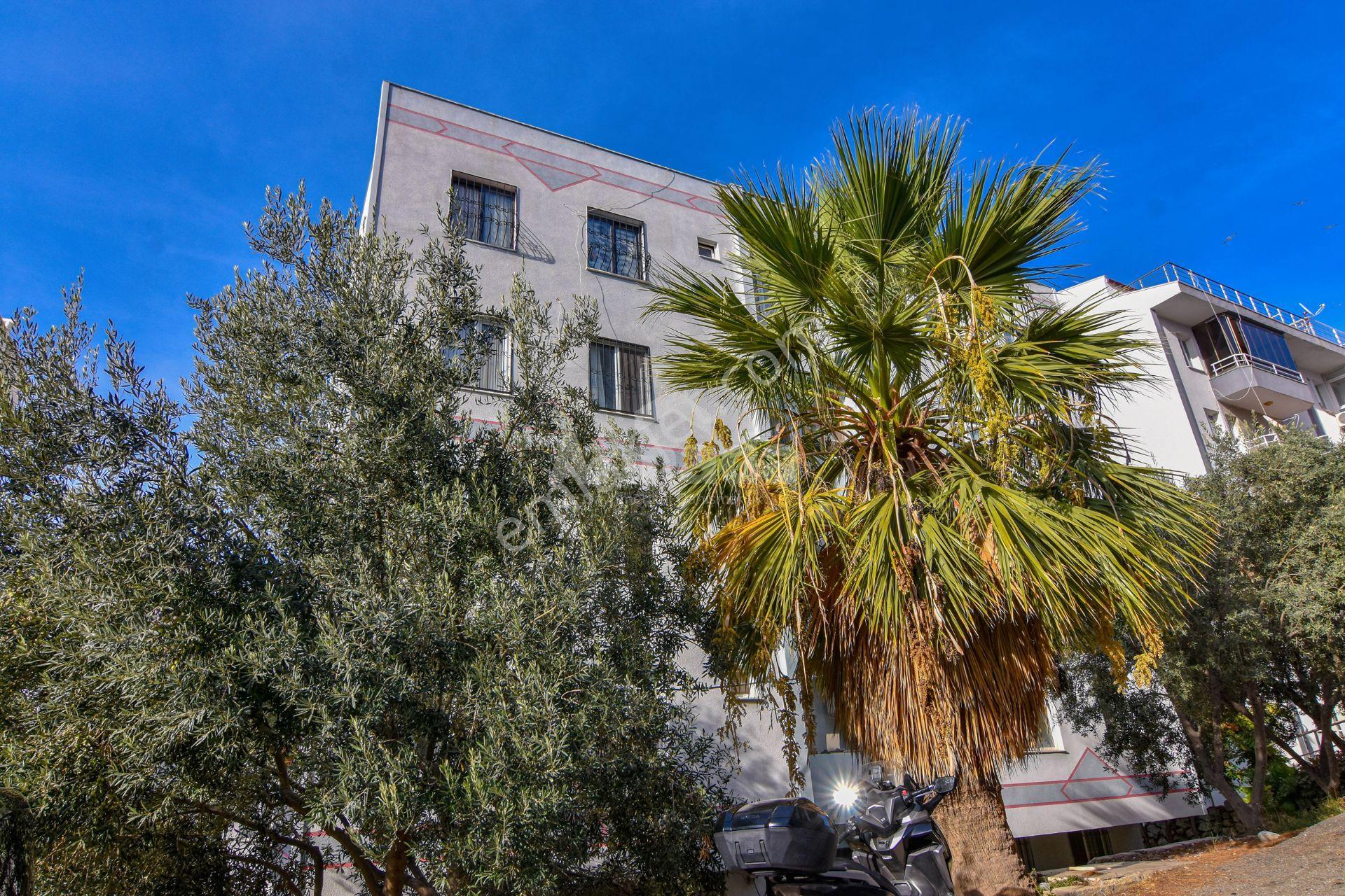 Aydının Kuşadası İlçesi Kadınlar Denizinde Satılık 2+1 Daire — fotoğraf 19
