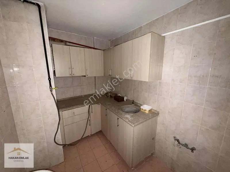 Hakan Emlak'tan Çarşı İçi Daire! — fotoğraf 5