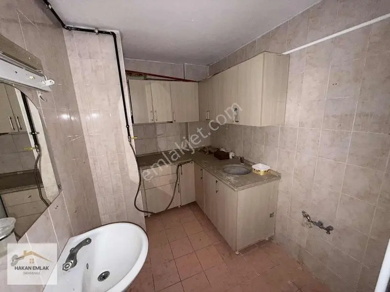 Hakan Emlak'tan Çarşı İçi Daire! — fotoğraf 6