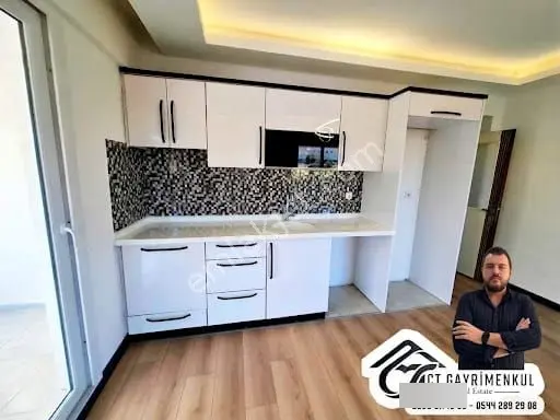Didim'de Satılık 2+1 Daire Geniş Bahçeli Ve Büyük Teras Balkonlu Çok Hesaplı Balkonlu ! — fotoğraf 13