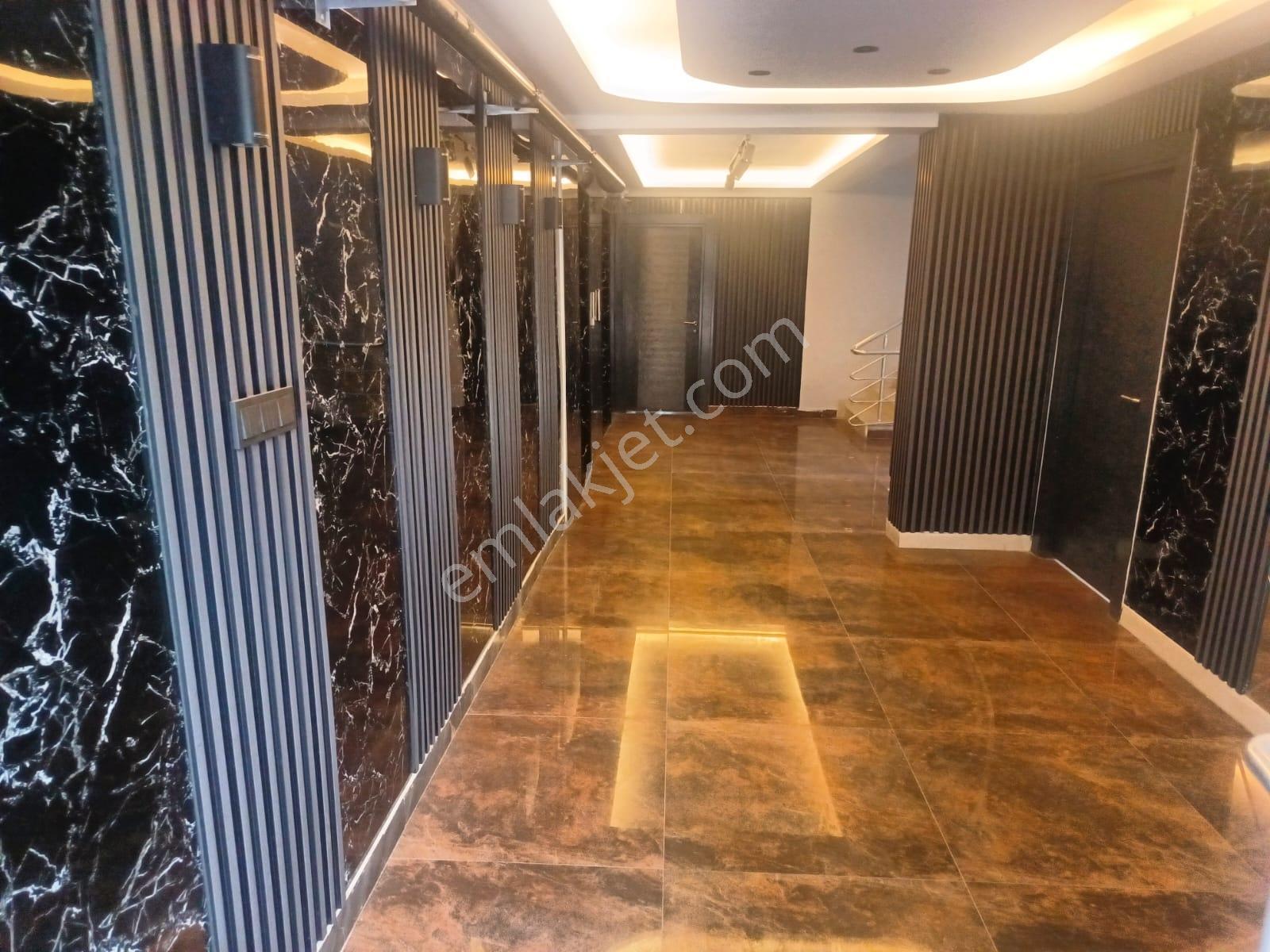 3ev Emlak'tan Aydınlar Mah. Ara Katta 2+1satılık Geniş Daire — fotoğraf 2