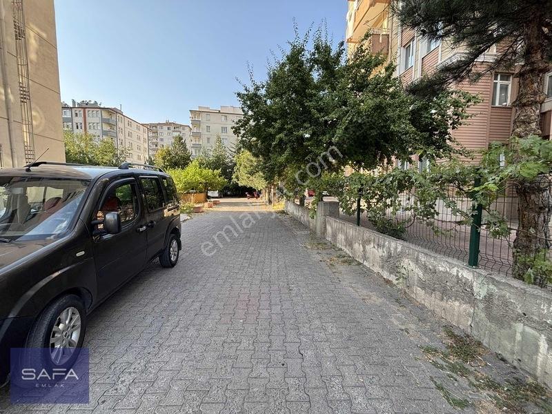 Erciyesevler Mah. Satılık 3+1 Full Yapılı Muhteşem Konumda Daire — fotoğraf 21