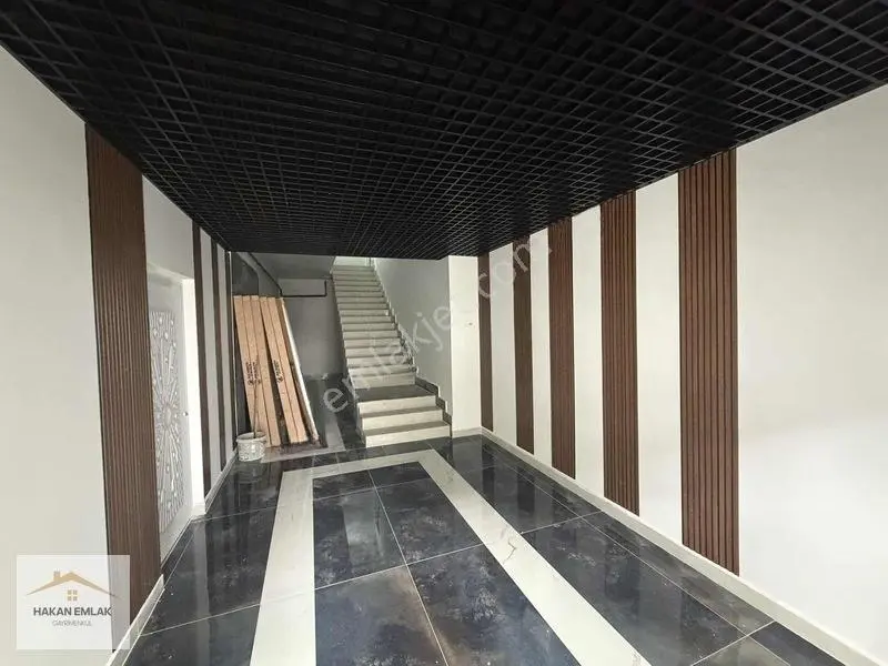 Hakan Emlak'tan Çorum Manzaralı 3+1 Satılık Daire — fotoğraf 2