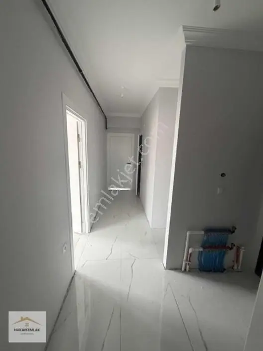 Hakan Emlak'tan Çorum Manzaralı 3+1 Satılık Daire — fotoğraf 4