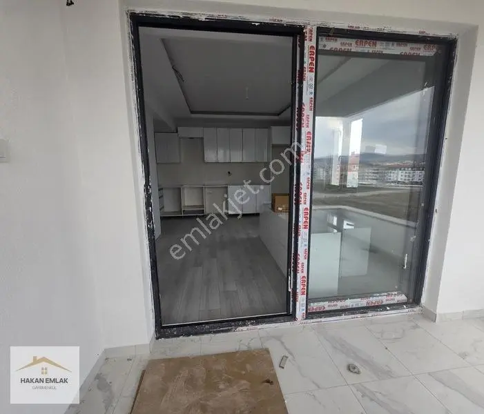 Hakan Emlak - Ulukavak Mh Cadde Üzeri Satılık 2+1 Daire — fotoğraf 10