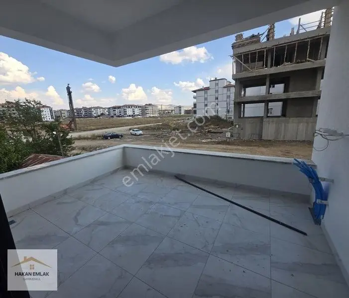 Hakan Emlak - Ulukavak Mh Cadde Üzeri Satılık 2+1 Daire — fotoğraf 11