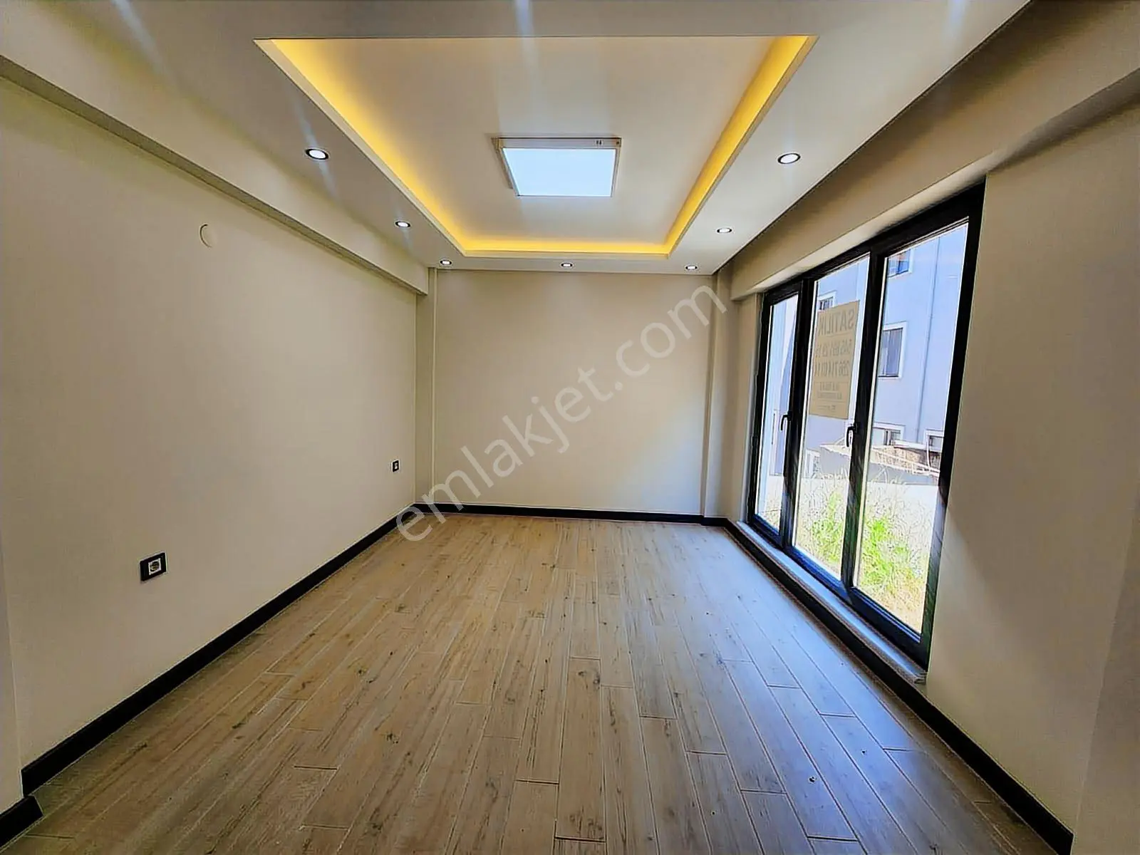 Bandırma Mavi Emlaktan Sunullah Mahallesinde 2+0 Satılık Daire