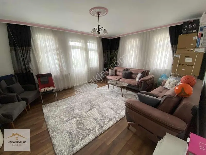 Hakan Emlak'tan Kafkasevler'de 3+1 Satılık Daire! — fotoğraf 3