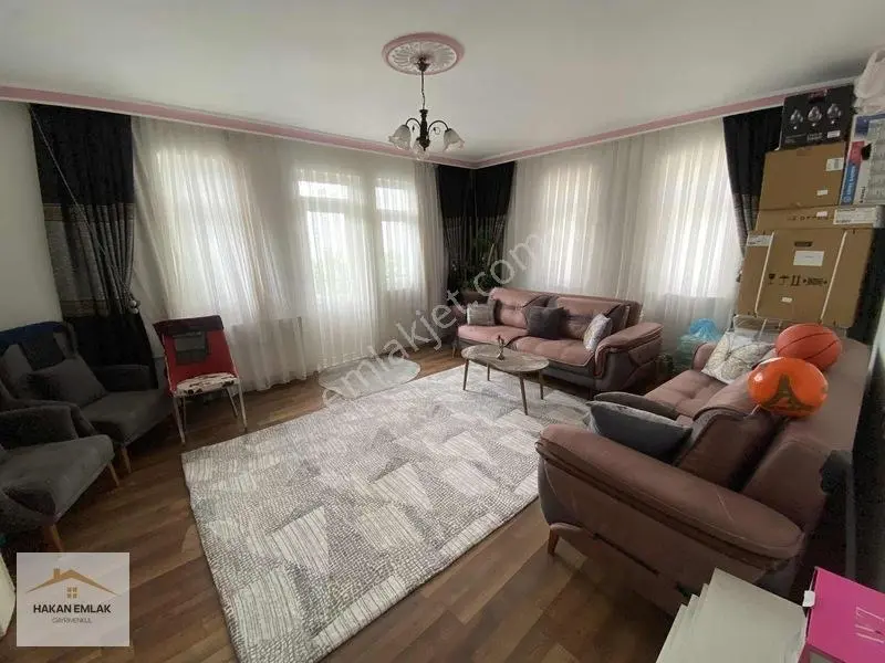 Hakan Emlak'tan Kafkasevler'de 3+1 Satılık Daire! — fotoğraf 4