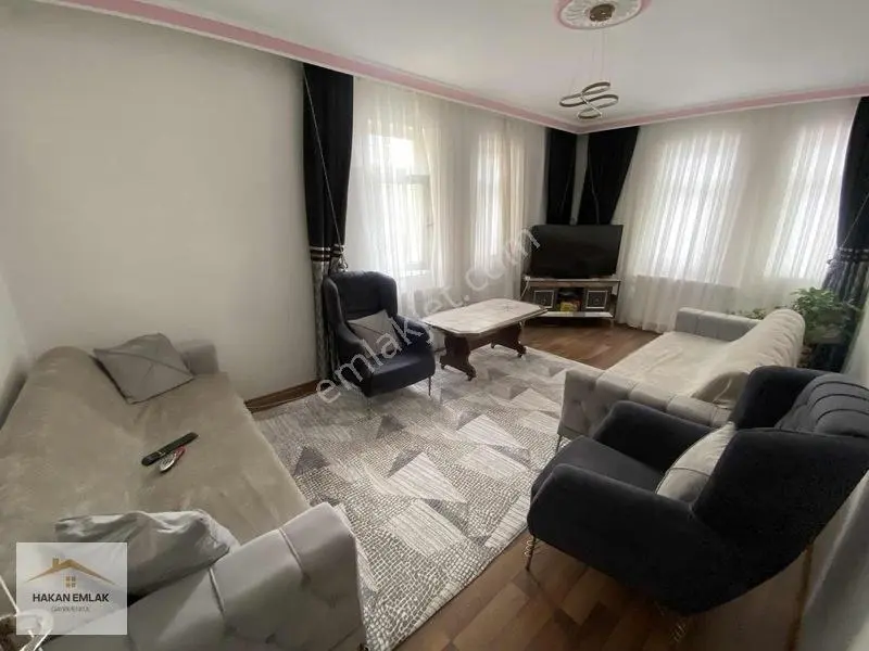 Hakan Emlak'tan Kafkasevler'de 3+1 Satılık Daire! — fotoğraf 7