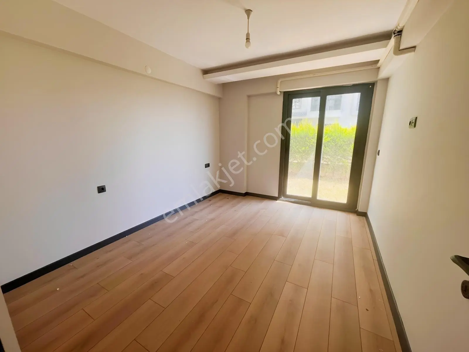 Berk Emlak'tan İnönü Mahallesinde Satılık Bahçeli 1+1 Daire — fotoğraf 8