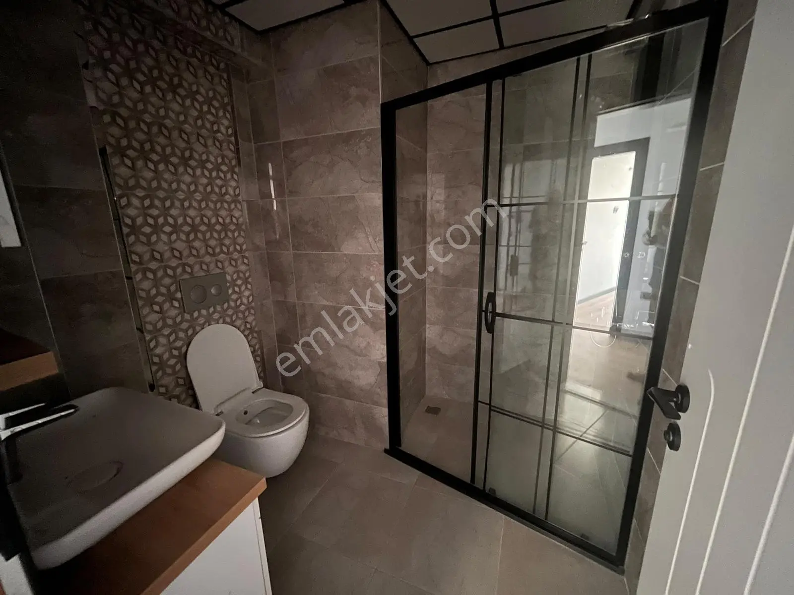 Berk Emlak'tan İnönü Mahallesinde Satılık Bahçeli 1+1 Daire — fotoğraf 12